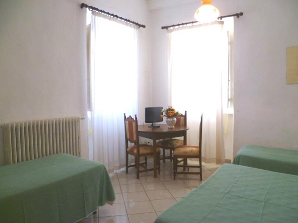 Albergo Ape Elbana Portoferraio Luaran gambar